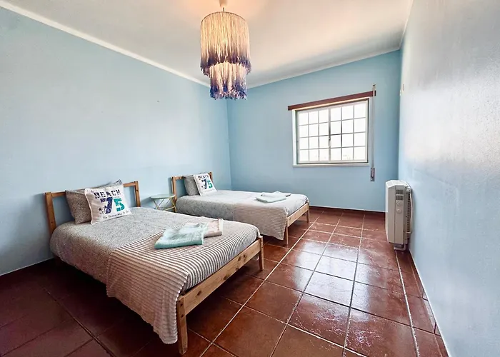 Porto Batel Family&friends House * Atouguia da Baleia