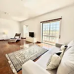 Apartamento Porto Batel Family&friends House