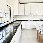 Porto Batel Family&friends House Apartamento *
